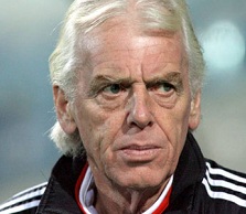 Soccer - Saudi Arabia. Leo Beenhakker, Manager Stock Photo - Alamy